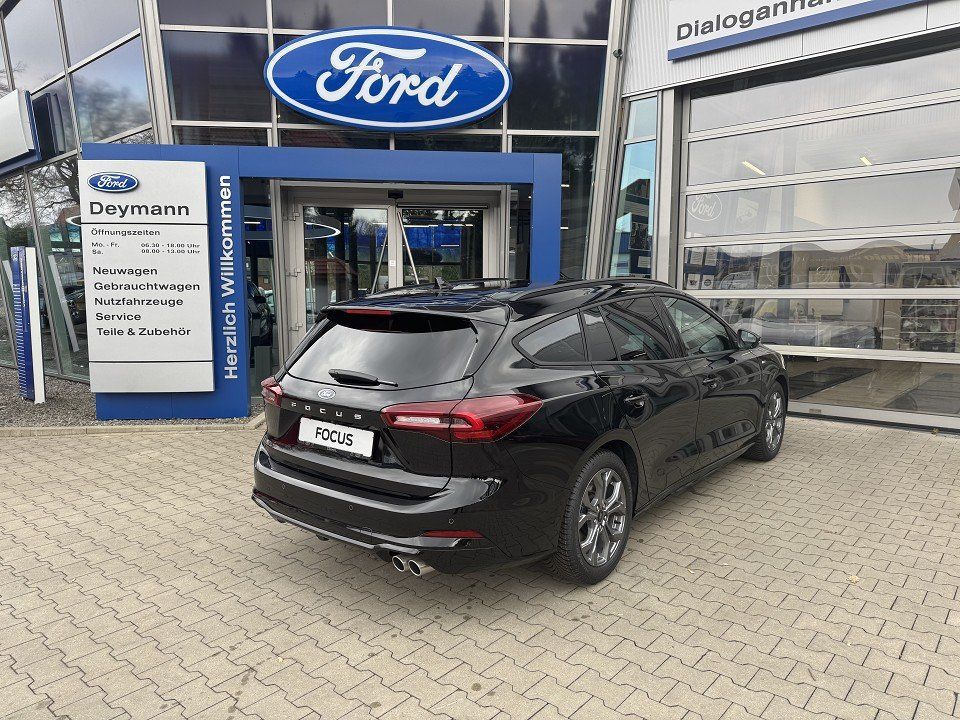 Fahrzeugabbildung Ford Focus Turnier 1.5 Ecoblue ST-Line X Automatik