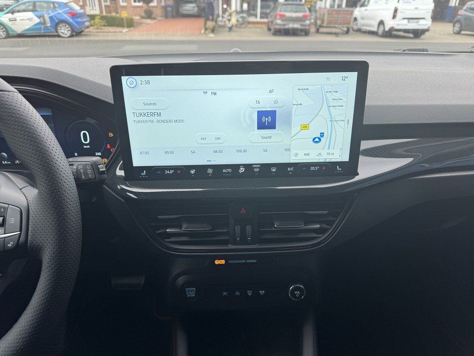 Fahrzeugabbildung Ford Focus Turnier 1.5 Ecoblue ST-Line X Automatik