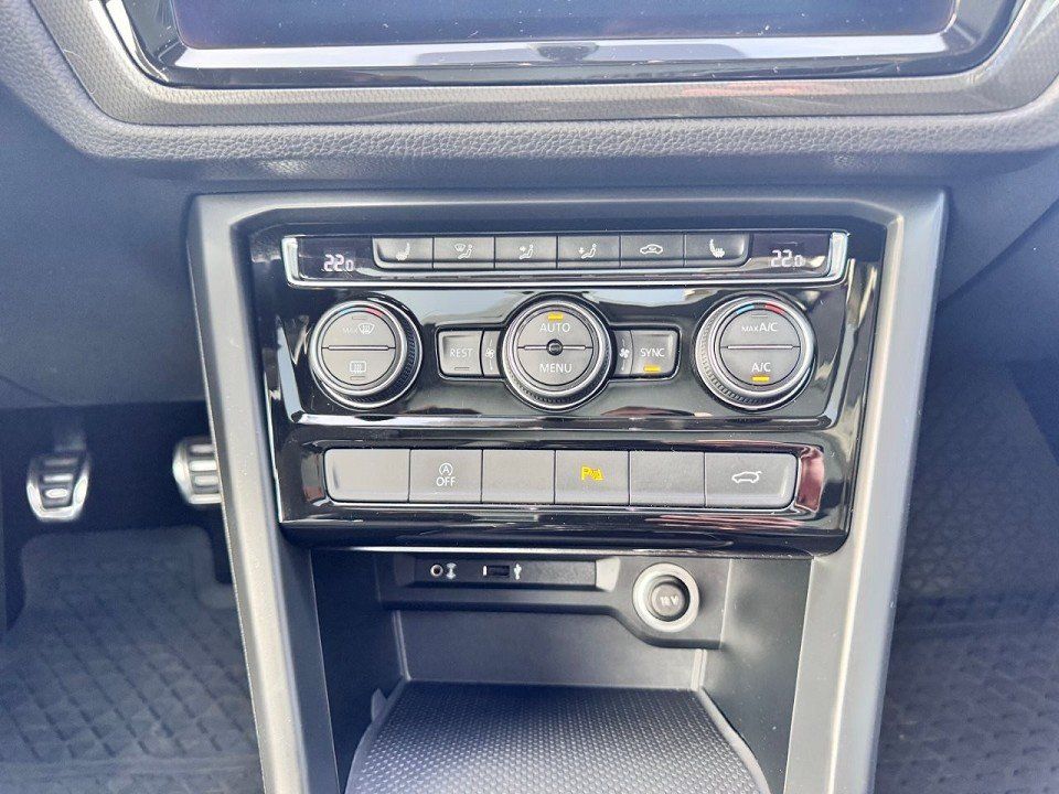 Fahrzeugabbildung Volkswagen Touran 1.5 TSI Join OPF