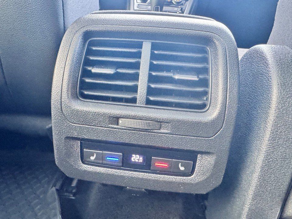 Fahrzeugabbildung Volkswagen Touran 1.5 TSI Join OPF