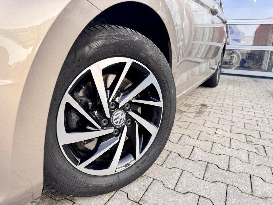 Fahrzeugabbildung Volkswagen Touran 1.5 TSI Join OPF