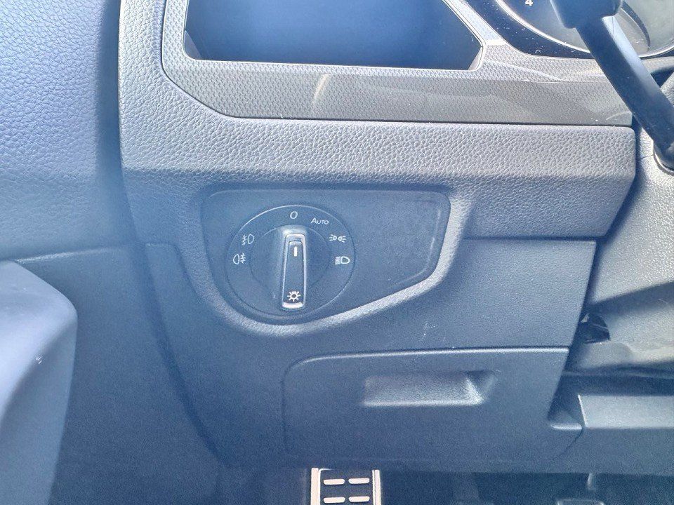 Fahrzeugabbildung Volkswagen Touran 1.5 TSI Join OPF