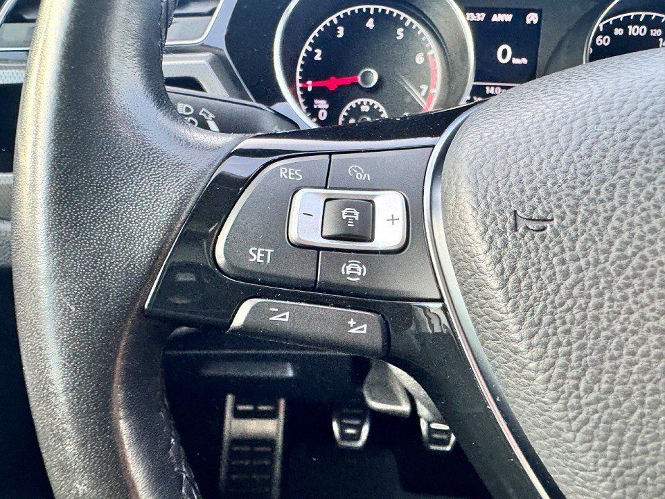 Fahrzeugabbildung Volkswagen Touran 1.5 TSI Join OPF