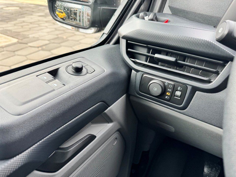 Fahrzeugabbildung Ford Transit Custom 2,0 Ecoblue 320 L1 Kasten Trend