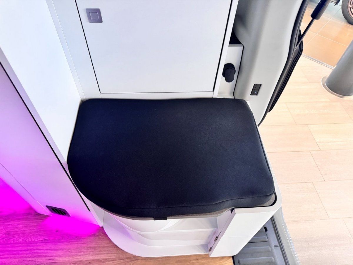 Fahrzeugabbildung Ford Nugget 2.0 Ecoblue AWD 320L2 Titanium Ausstellda