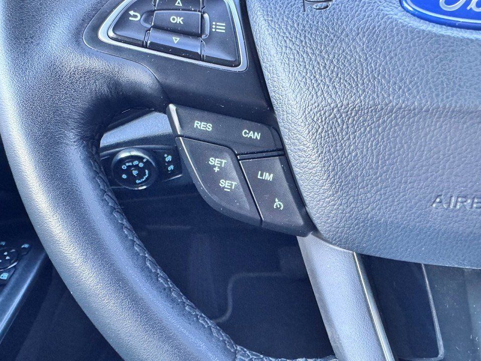 Fahrzeugabbildung Ford EcoSport 1.0 Ecoboost Titanium Automatik Titaniu