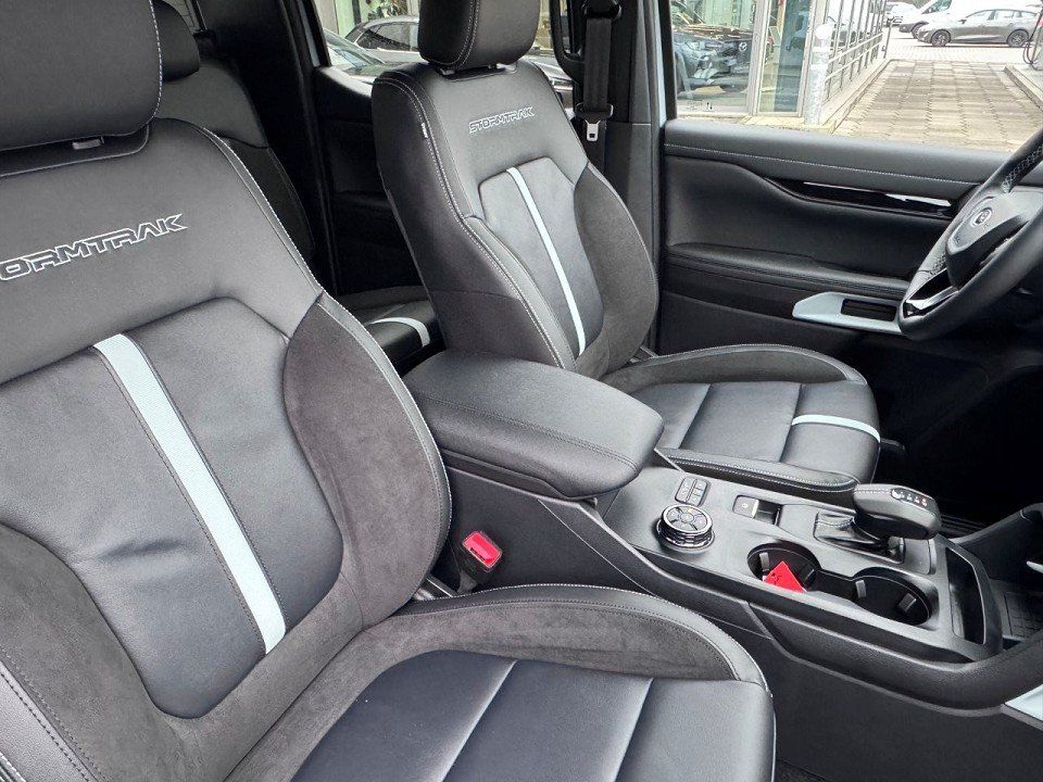 Fahrzeugabbildung Ford Ranger 2,3 PHEV Doppelkabine Stormtrak Automatik