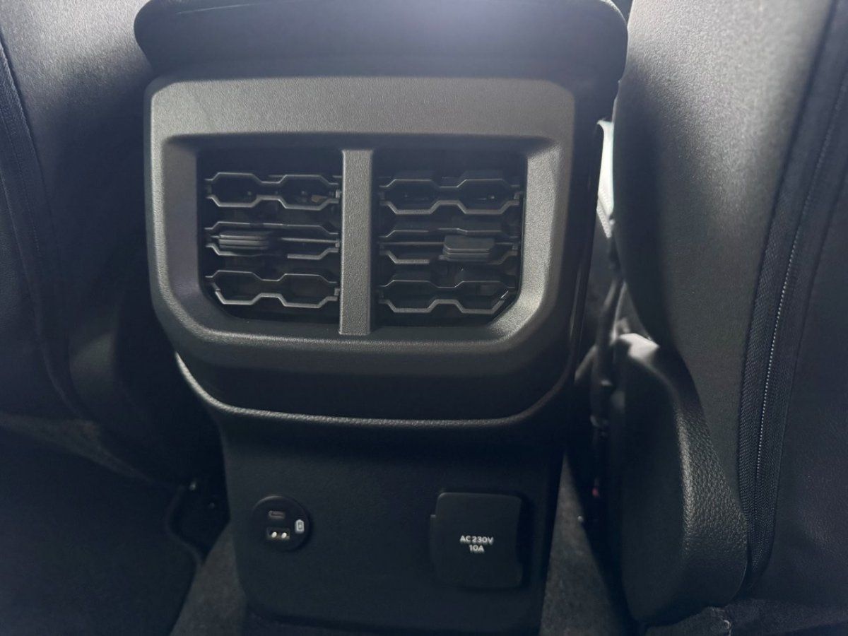 Fahrzeugabbildung Ford Ranger 2,3 PHEV Doppelkabine Stormtrak Automatik