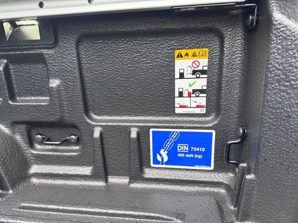 Fahrzeugabbildung Ford Ranger 2,3 PHEV Doppelkabine Stormtrak Automatik