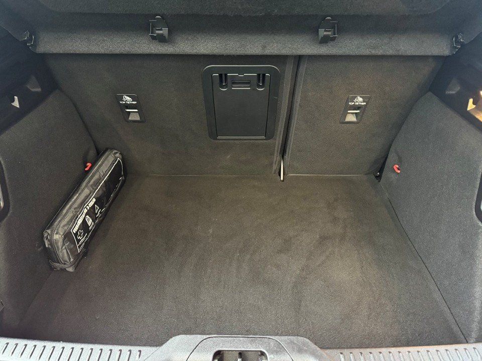 Fahrzeugabbildung Ford Focus ST 2.3 EcoBoost Automatik