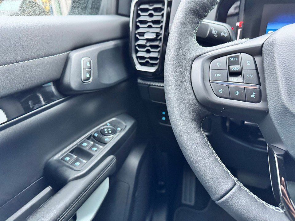 Fahrzeugabbildung Ford Ranger 2,3 PHEV Doppelkabine Stormtrak Automatik