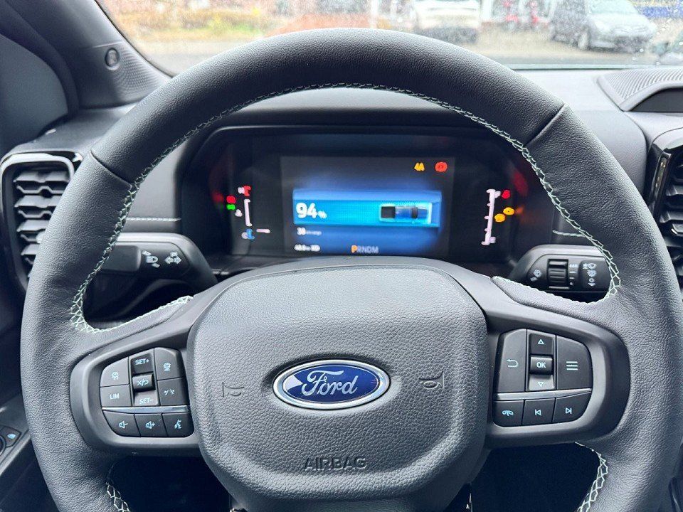 Fahrzeugabbildung Ford Ranger 2,3 PHEV Doppelkabine Stormtrak Automatik