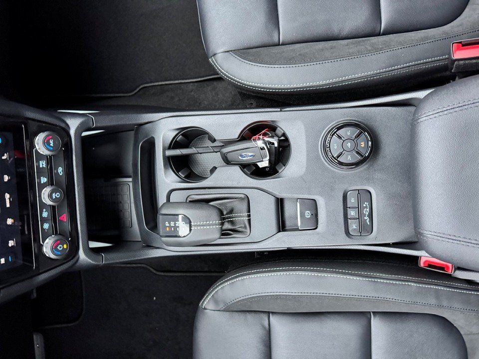 Fahrzeugabbildung Ford Ranger 2,3 PHEV Doppelkabine Stormtrak Automatik