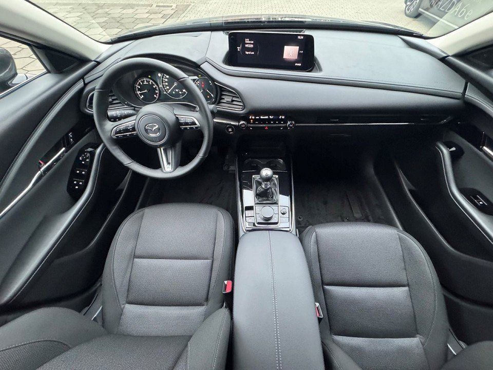 Fahrzeugabbildung Mazda CX-30 2.5L e-SKYACTIV G 140ps FWD Exclusive-Line