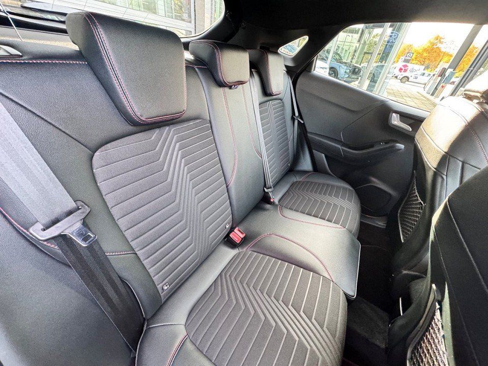 Fahrzeugabbildung Ford Puma 1.0 EcoBoost MHEV ST-Line X Automatik