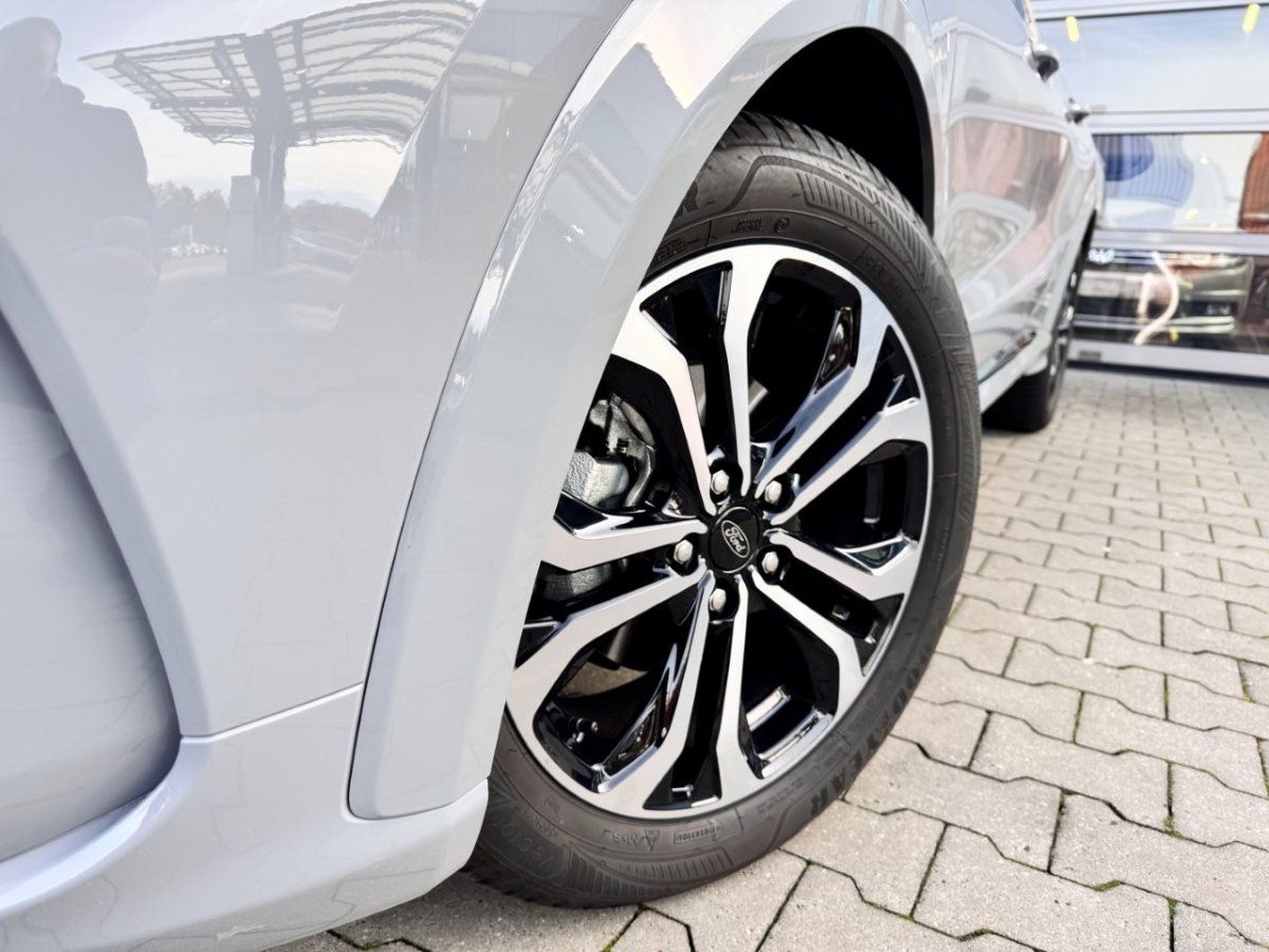 Fahrzeugabbildung Ford Puma 1.0 EcoBoost MHEV ST-Line X Automatik