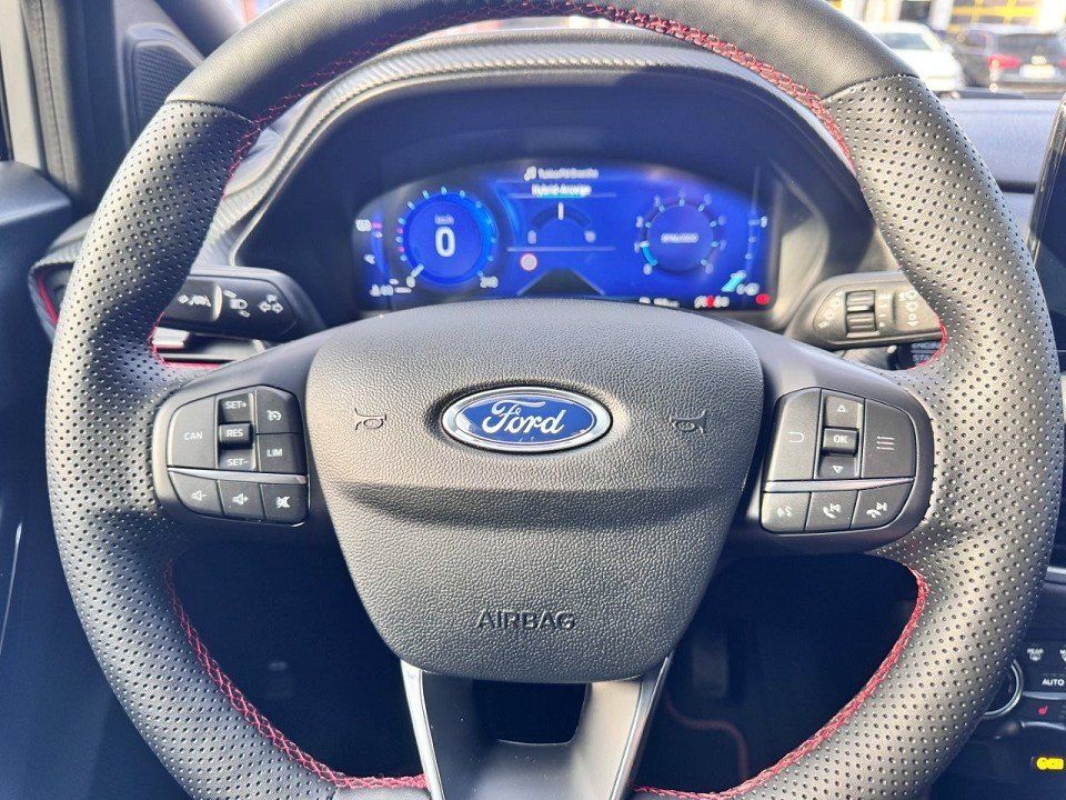 Fahrzeugabbildung Ford Puma 1.0 EcoBoost MHEV ST-Line X Automatik