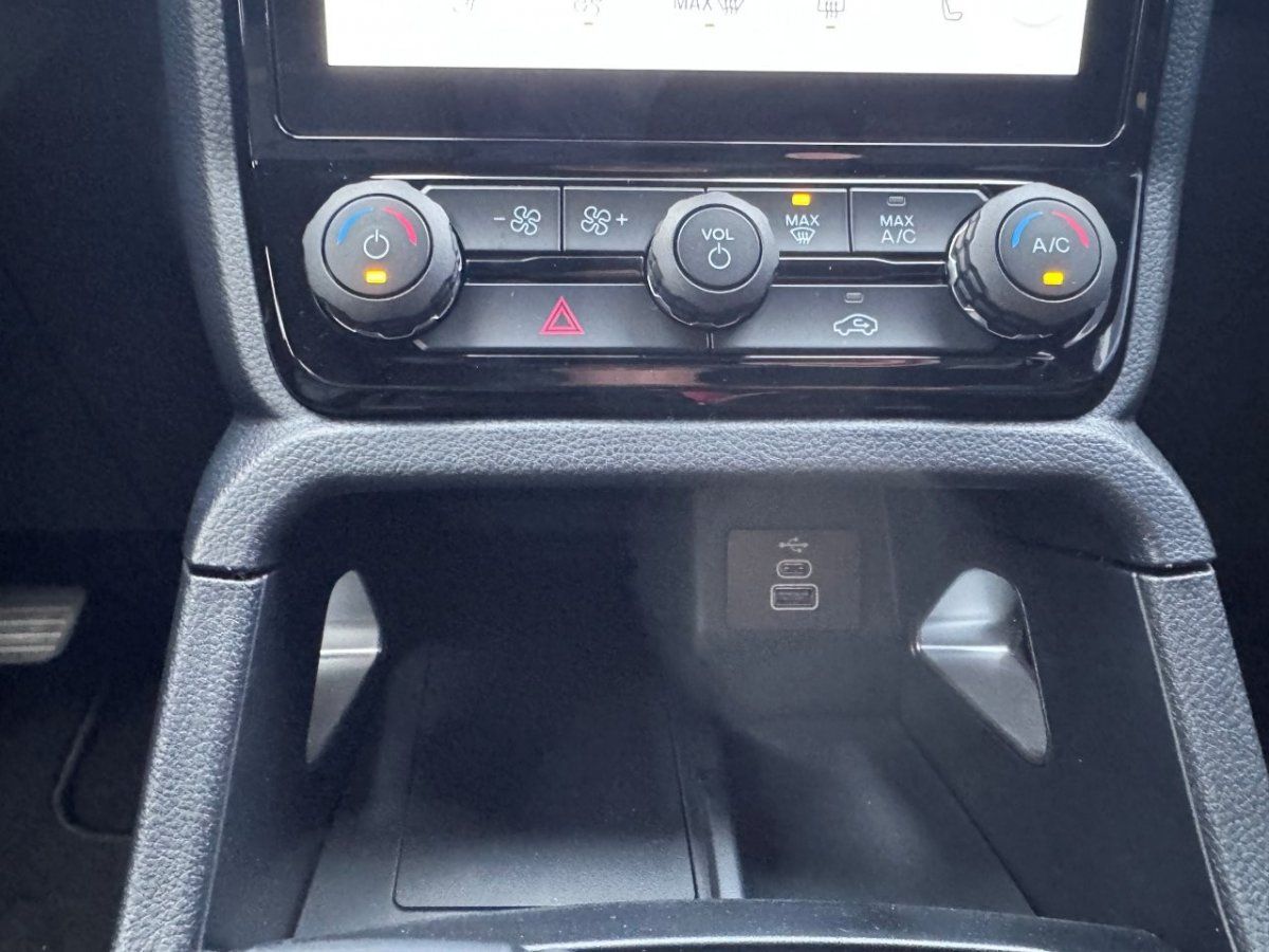 Fahrzeugabbildung Ford Ranger 2,0 Ecoblue Doppelkabine Wildtrak Automat