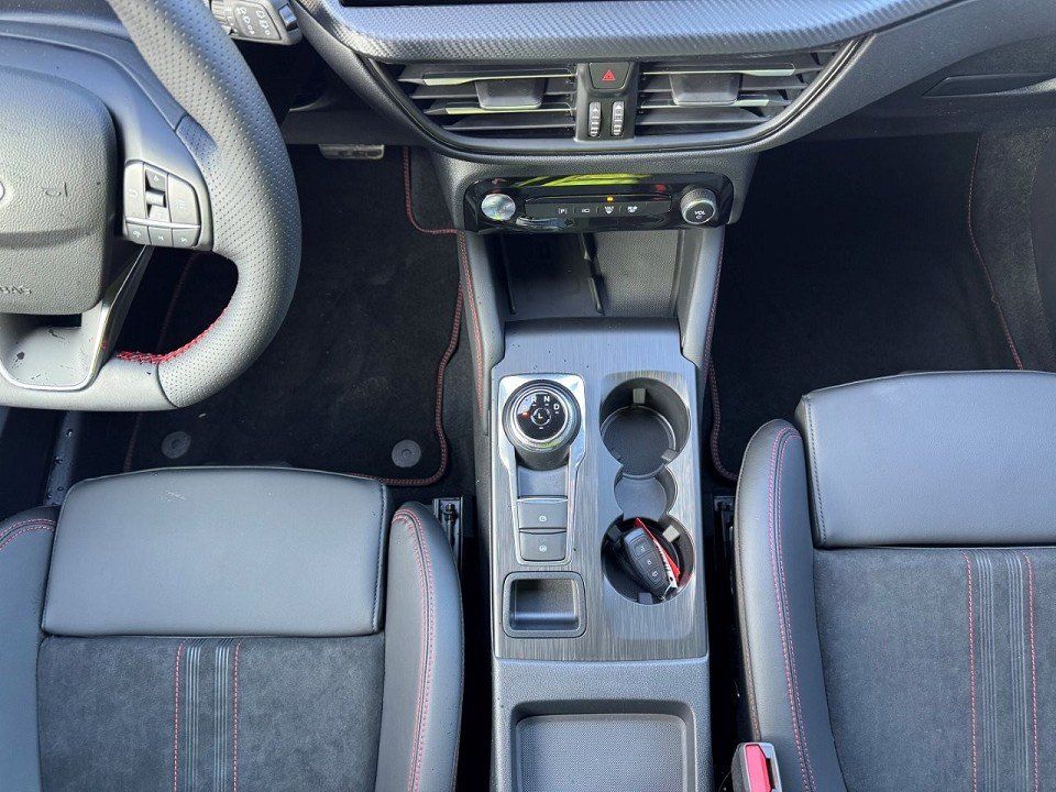 Fahrzeugabbildung Ford Kuga 2,5 FHEV AWD ST-Line X Automatik