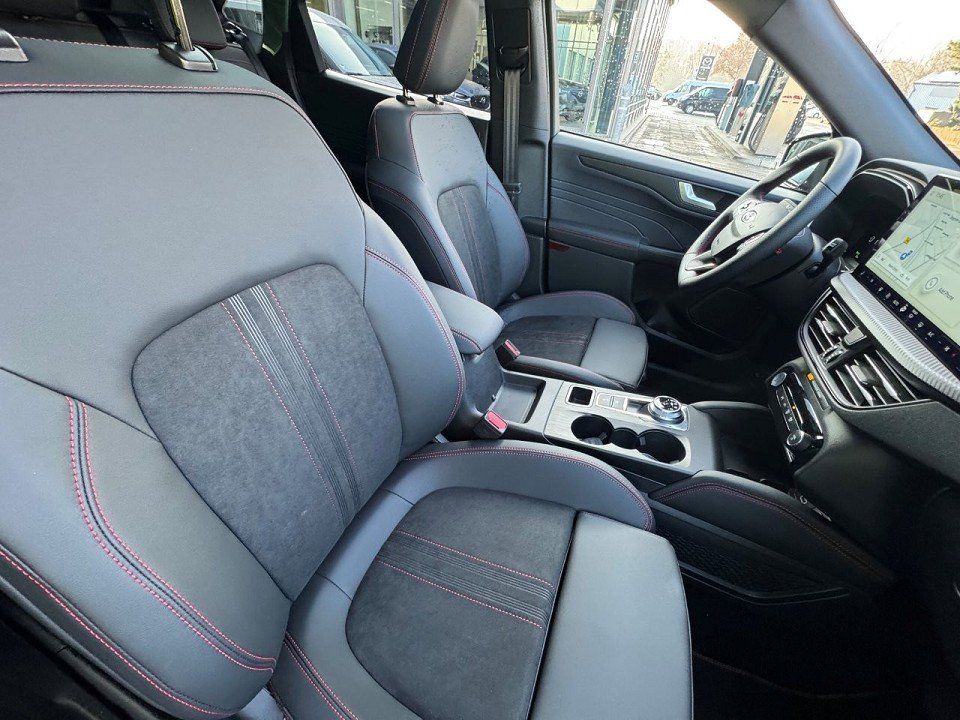 Fahrzeugabbildung Ford Kuga 2,5 FHEV AWD ST-Line X Automatik