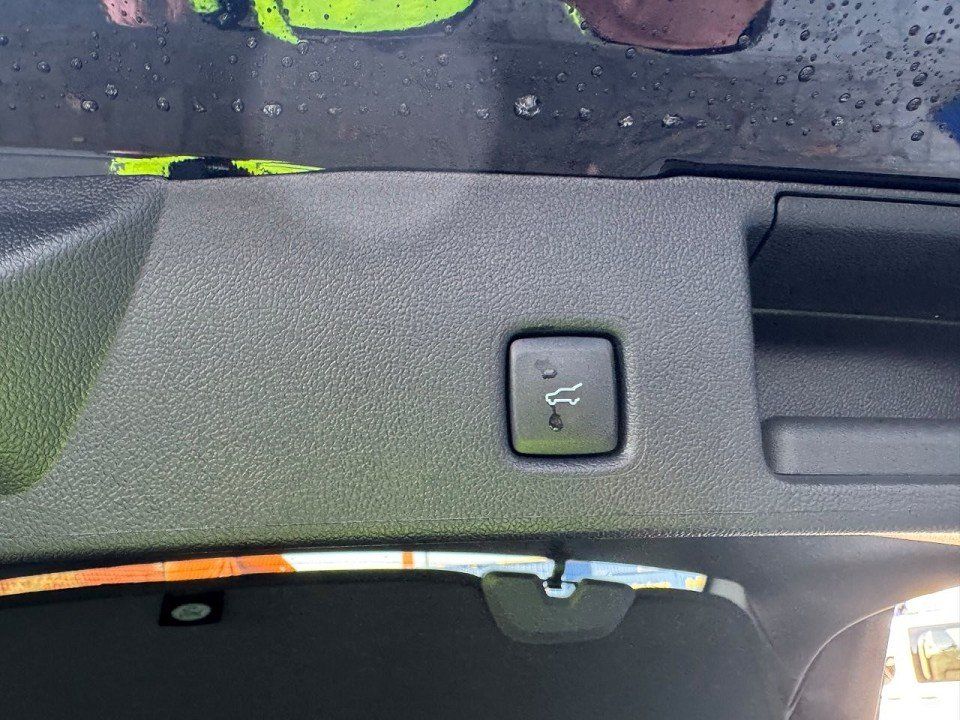 Fahrzeugabbildung Ford Kuga 2,5 FHEV AWD ST-Line X Automatik