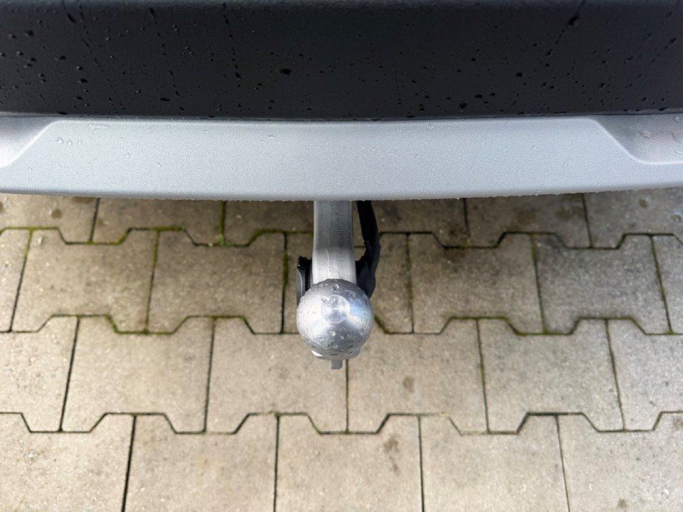 Fahrzeugabbildung Ford Kuga 2,5 FHEV AWD Active X Automatik