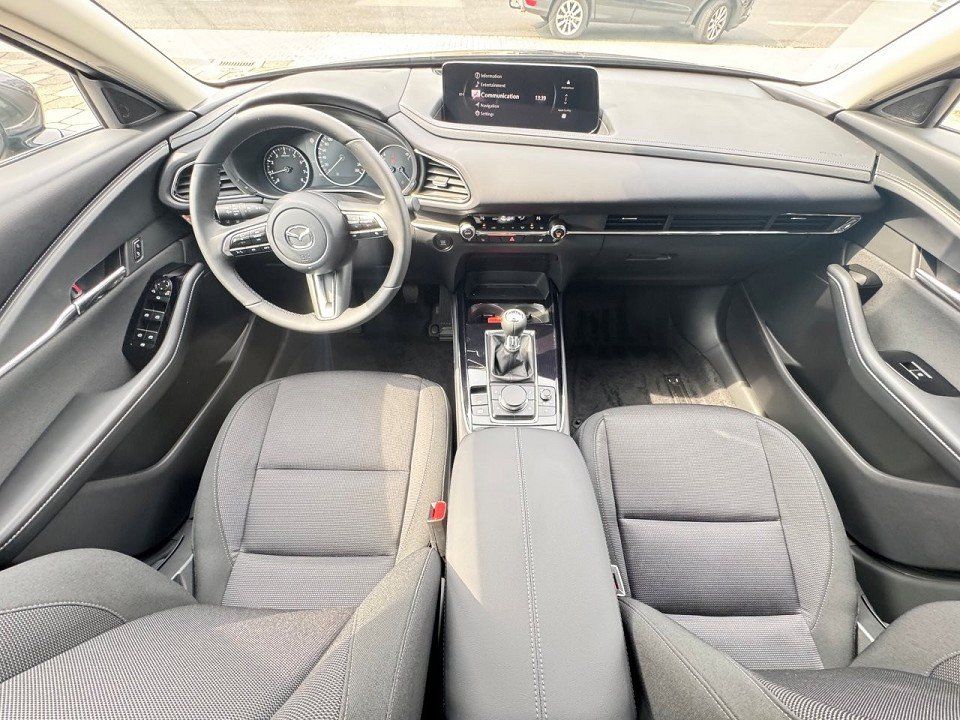 Fahrzeugabbildung Mazda CX-30 2.5L e-SKYACTIV G 140ps FWD Center-Line