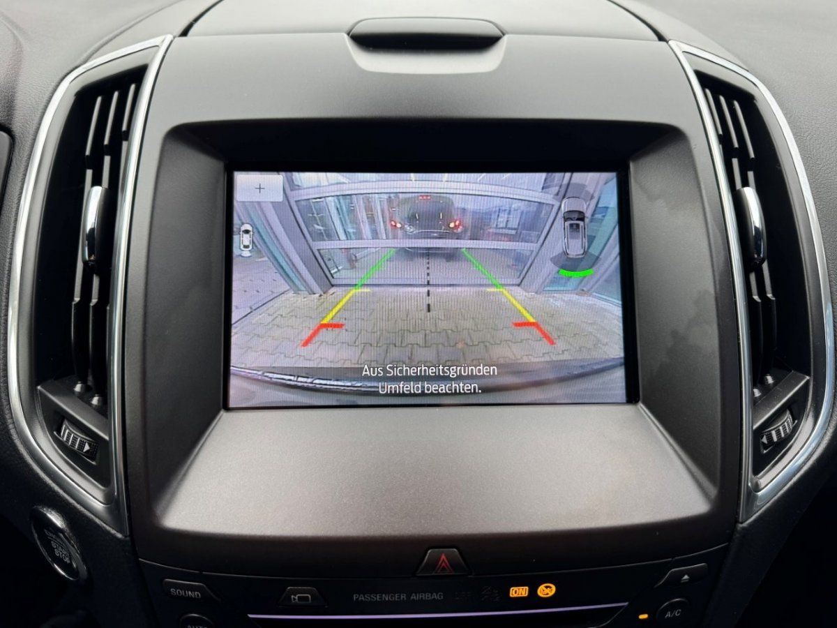 Fahrzeugabbildung Ford S-Max 2.5 FHEV ST-Line Automatik