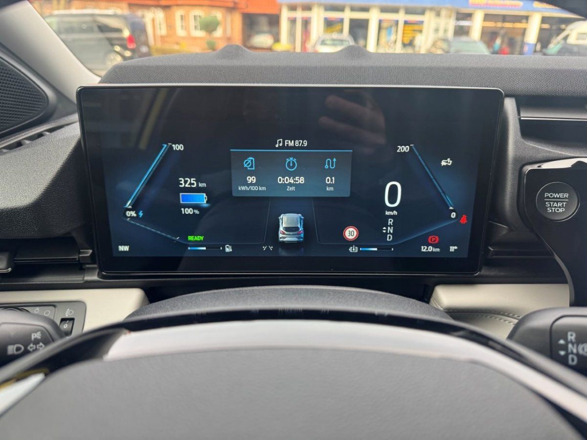 Fahrzeugabbildung Ford Puma Gen-E Standard Range