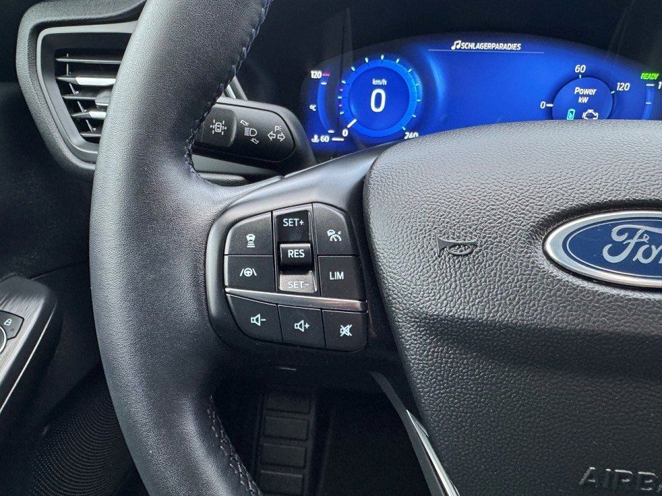 Fahrzeugabbildung Ford Kuga 2,5 PHEV Titanium X Automatik