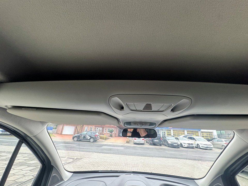 Fahrzeugabbildung Ford Transit Connect 1,5 Ecoblue 240 L1 Kasten Trend