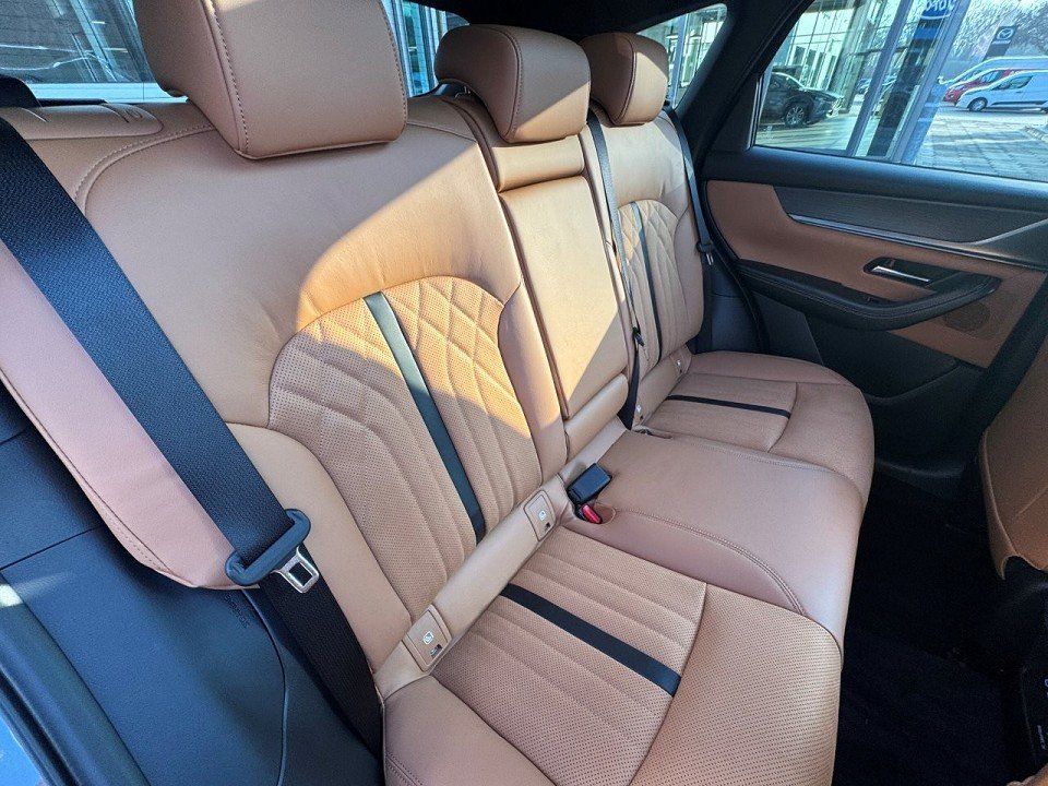 Fahrzeugabbildung Mazda CX-60 3.3L e-SKYACTIV D 254PS Homura Plus