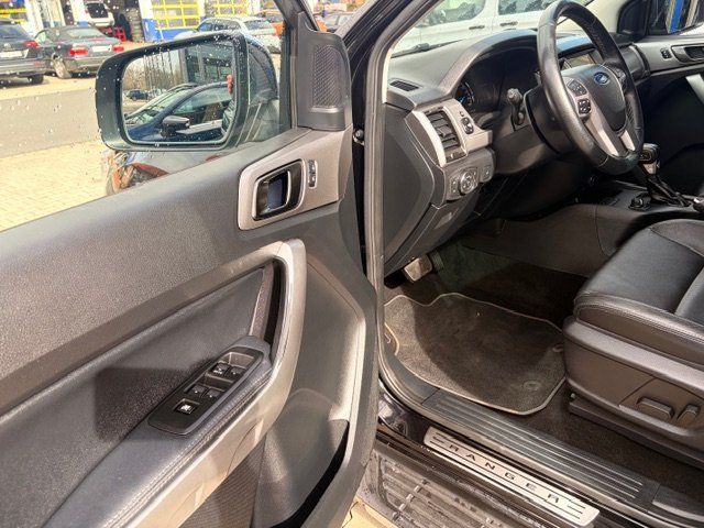 Fahrzeugabbildung Ford Ranger 2.0 EcoBlue BI-Turbo Doppelkabine Limited