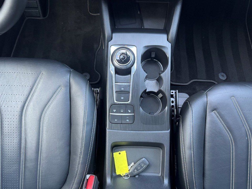 Fahrzeugabbildung Ford Kuga 2,5 PHEV Vignale Automatik