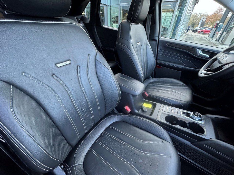 Fahrzeugabbildung Ford Kuga 2,5 PHEV Vignale Automatik