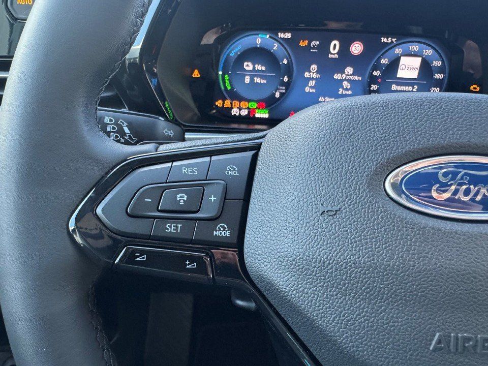 Fahrzeugabbildung Ford Tourneo Connect 1.5 Ecoboost PHEV Active Automat