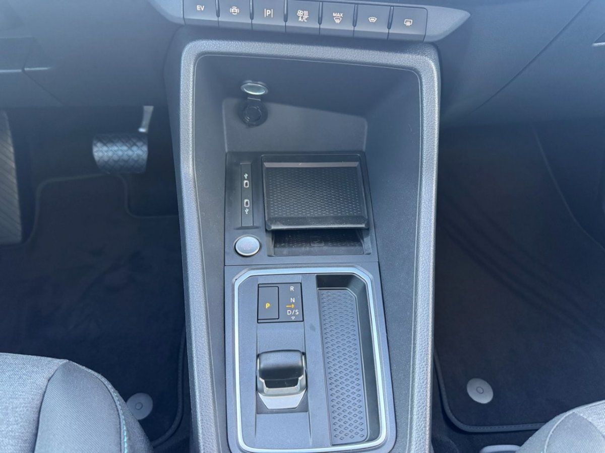 Fahrzeugabbildung Ford Tourneo Connect 1.5 Ecoboost PHEV Active Automat