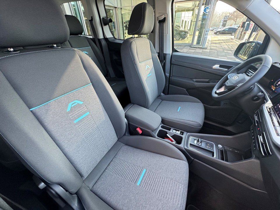 Fahrzeugabbildung Ford Tourneo Connect 1.5 Ecoboost PHEV Active Automat