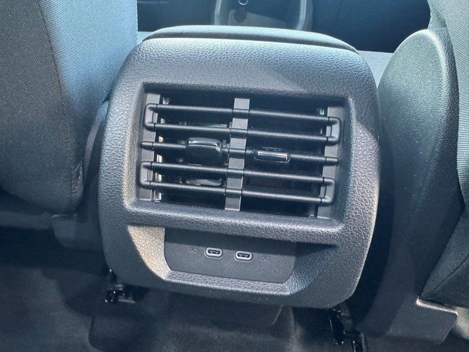 Fahrzeugabbildung Ford Tourneo Connect 1.5 Ecoboost PHEV Active Automat