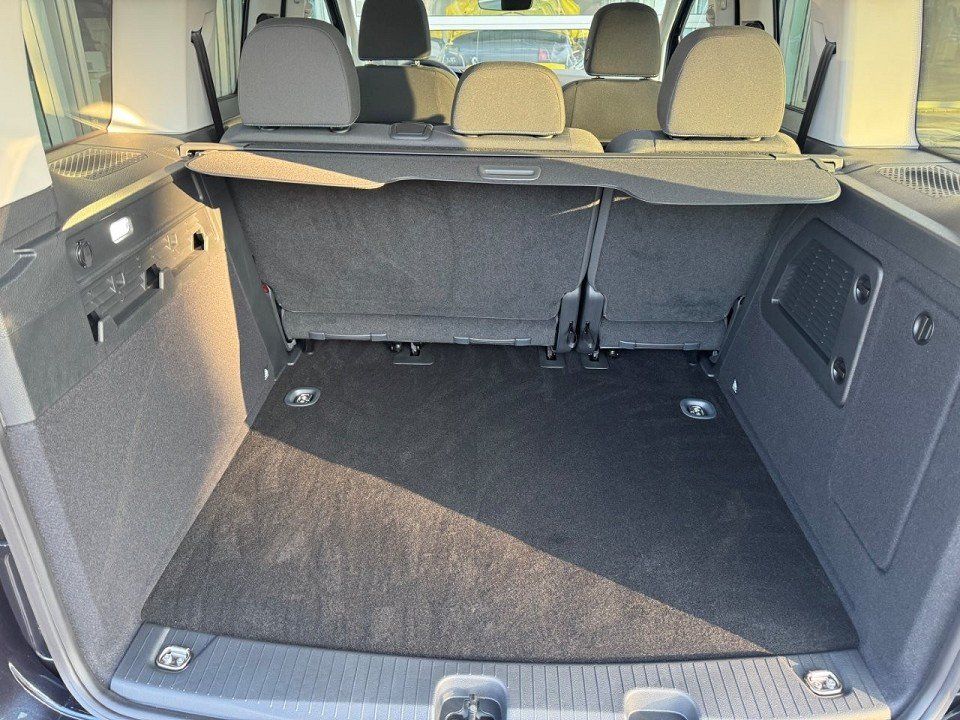 Fahrzeugabbildung Ford Tourneo Connect 1.5 Ecoboost PHEV Active Automat