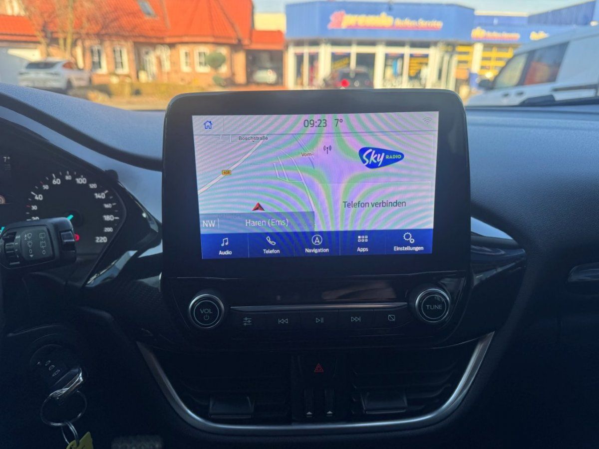 Fahrzeugabbildung Ford Puma 1.0 EcoBoost MHEV Titanium Automatik Puma 1