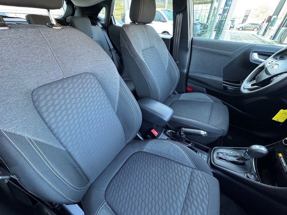 Fahrzeugabbildung Ford Puma 1.0 EcoBoost MHEV Titanium Automatik Puma 1