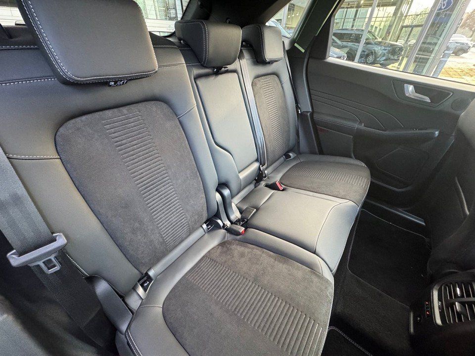 Fahrzeugabbildung Ford Kuga 2,5 FHEV AWD Active X Automatik