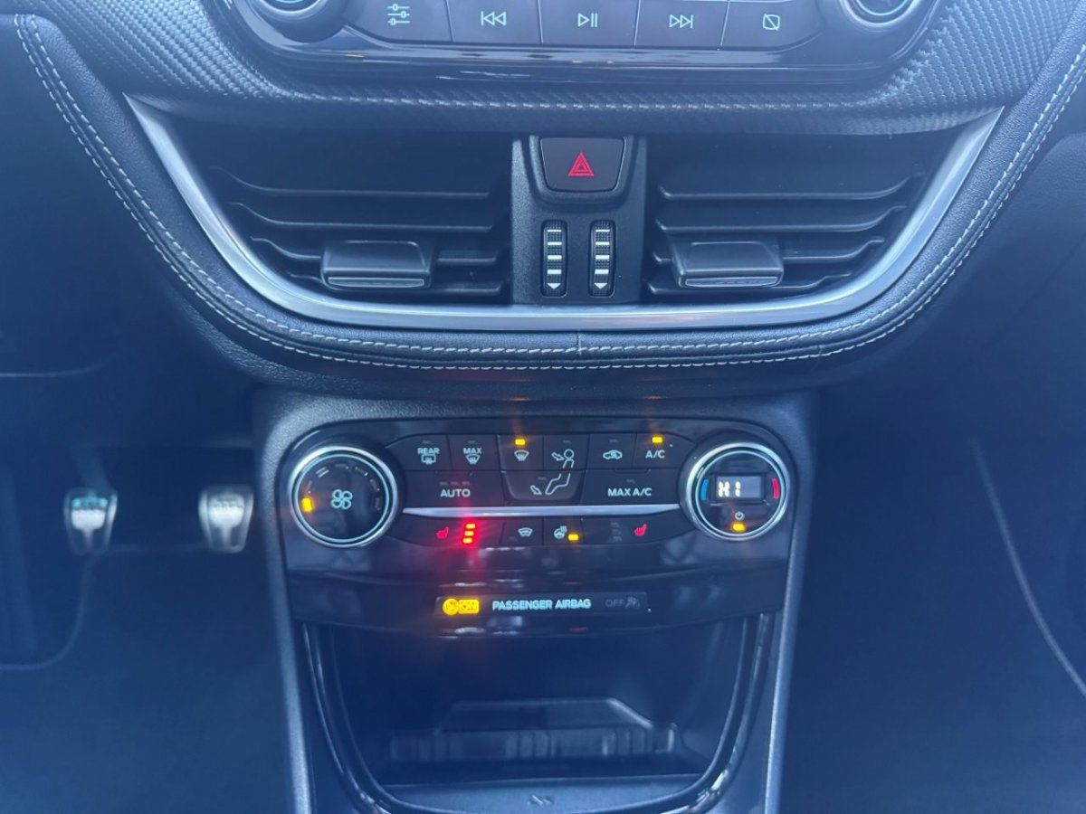 Fahrzeugabbildung Ford Puma 1,0 Ecoboost MHEV ST-line Vignale