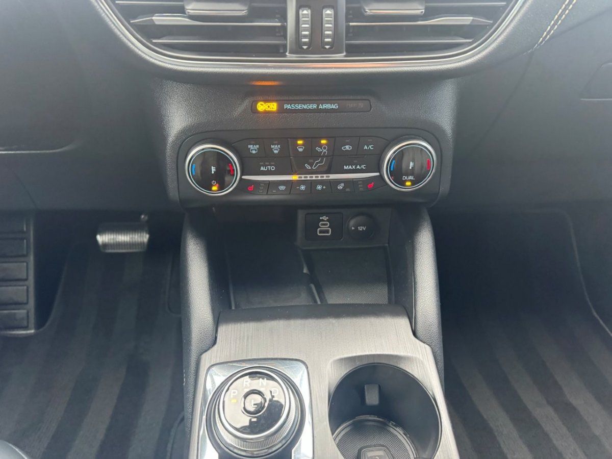 Fahrzeugabbildung Ford Kuga 2.5 PHEV Vignale Automatik