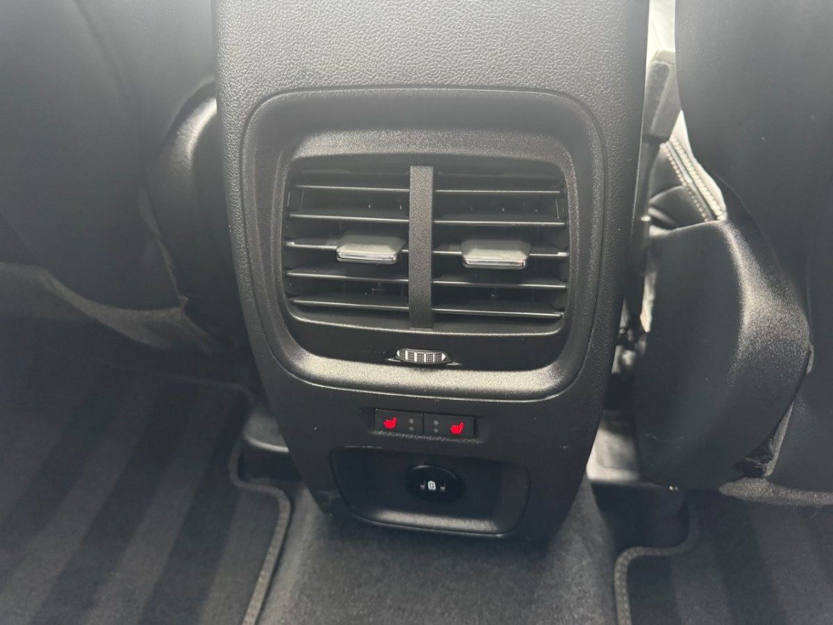 Fahrzeugabbildung Ford Kuga 2.5 PHEV Vignale Automatik