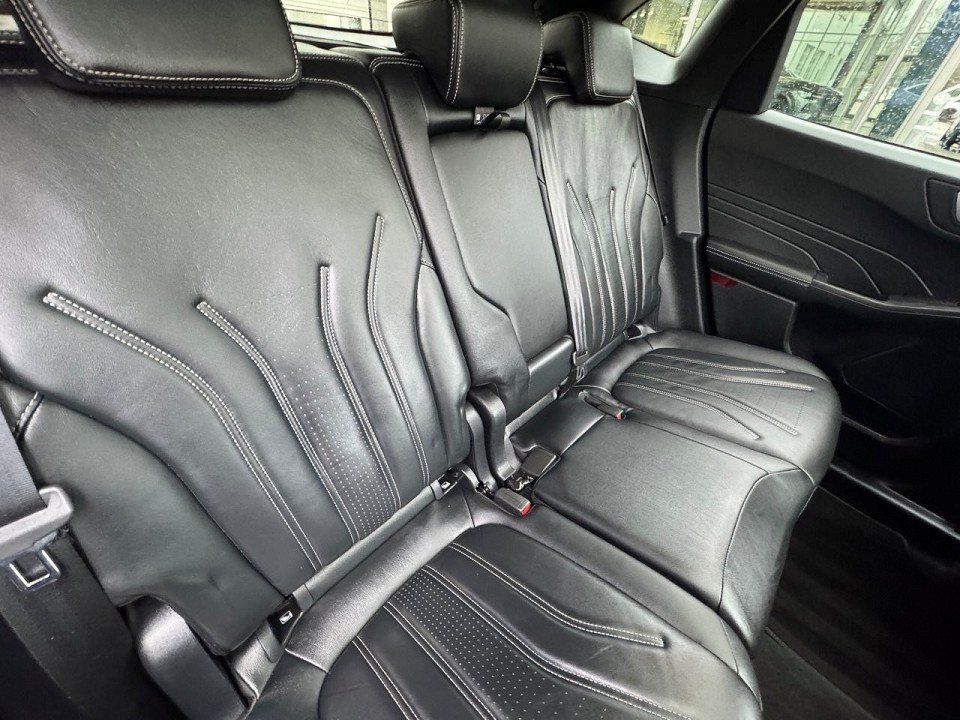 Fahrzeugabbildung Ford Kuga 2.5 PHEV Vignale Automatik