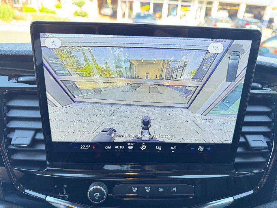 Fahrzeugabbildung Ford Transit 2,0 Ecoblue 350 L3 Doppelkabine Pritsche
