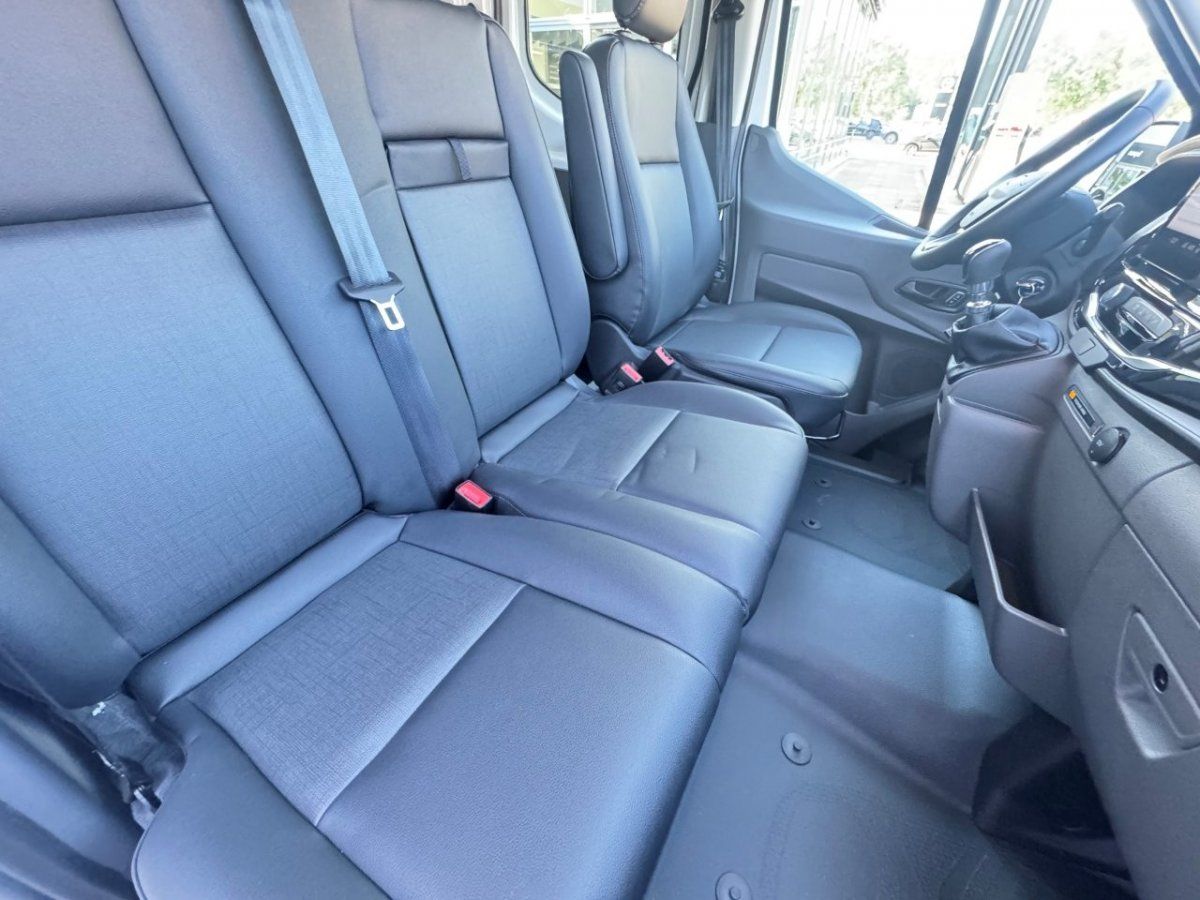Fahrzeugabbildung Ford Transit 2,0 Ecoblue 350 L3 Doppelkabine Pritsche