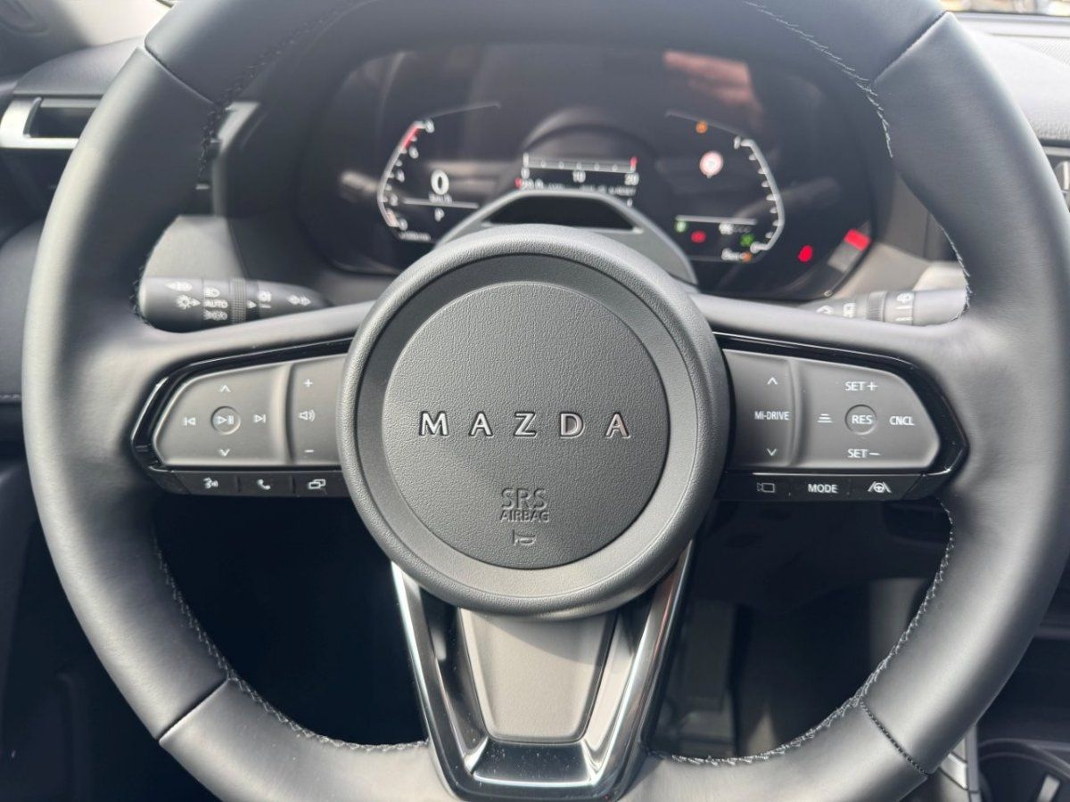 Fahrzeugabbildung Mazda CX-5 2.5L e-SKYACTIV G 141ps Exclusive-Line Auto